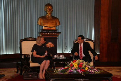 Đồng chí Phan Đình Trạc và bà Tuija Brax đánh giá cao mối quan hệ hợp tác tốt đẹp, có hiệu quả của Việt Nam và Phần Lan