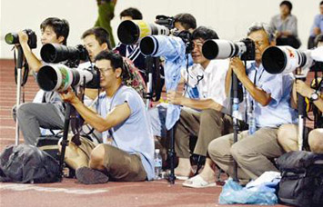 Các nhà báo cần được cung cấp thông tin trong quá trình tác nghiệp