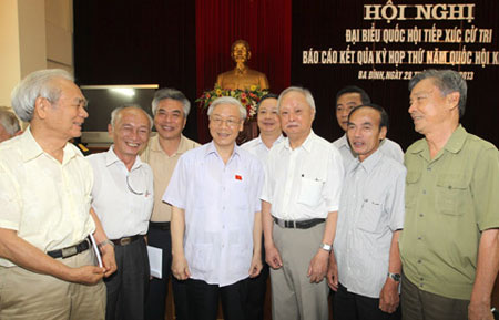 Tổng Bí thư Nguyễn Phú Trọng tiếp xúc cử tri quận Ba Đình, thành phố Hà Nội