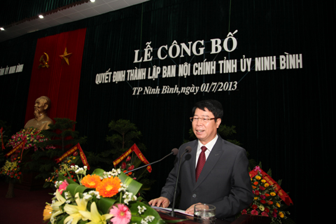 Đồng chí Bùi Văn Nam, Bí thư Tỉnh ủy đề nghị các cơ quan, đơn vị, các cấp ủy, đoàn thể trong tỉnh quan tâm, tạo mọi điều kiện để Ban Nội chính đảm bảo hoạt động hiệu quả