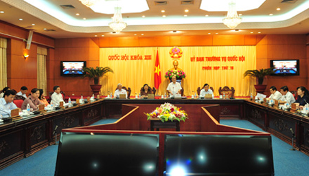 Quang cảnh Phiên họp