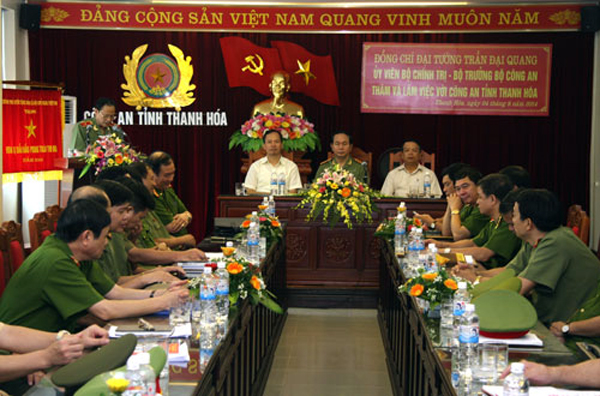 Đoàn công tác của Bộ Công an lam việc với Công an tỉnh Thanh Hóa vê công tác đảm bảo an ninh trật tự trên địa bàn 