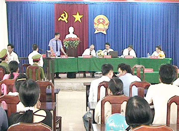 Một vụ xét xử lưu dộng của Tòa án nhân dân huyện Châu Đức, tỉnh Bà Rịa Vũng Tàu