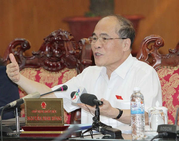 Chủ tịch Quốc hội Nguyễn Sinh Hùng