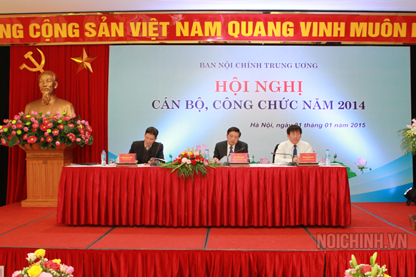 Các đồng chí chủ trì Hội nghị