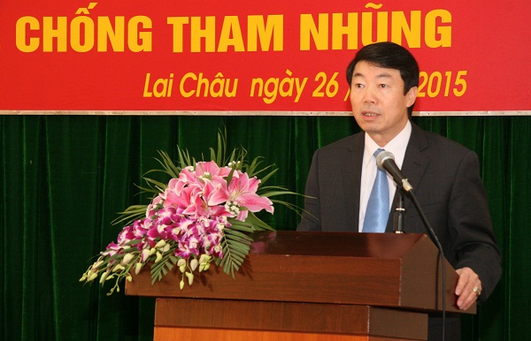 Đồng chí Nguyễn Doãn Khánh, Ủy viên Trung ương Đảng, Phó trưởng Ban Nội chính Trung ương truyền đạt tại Hội nghị