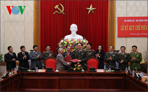 Bộ Công an và Hội đồng dân tộc của Quốc hội ký Quy chế phối hợp