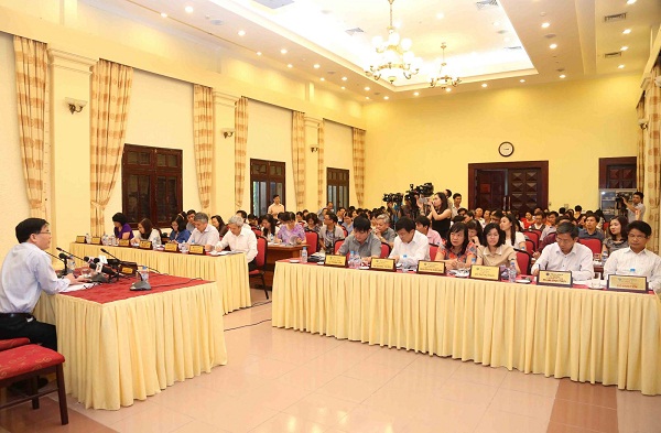 Bộ Kế hoạch và Đầu tư họp báo công bố số liệu thống kê kinh tế - xã hội 6 tháng đầu năm 2015