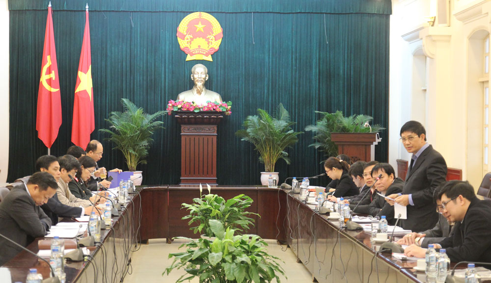 Đồng chí Nguyễn Văn Hiện, Chủ nhiệm Ủy ban Tư pháp Quốc hội phát biểu tại buổi làm việc