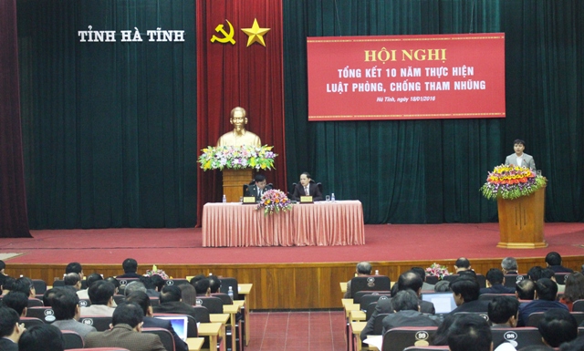 Quang cảnh Hội nghị tổng kết 10 năm thực hiện Luật phòng, chống tham nhũng tỉnh Hà Tĩnh