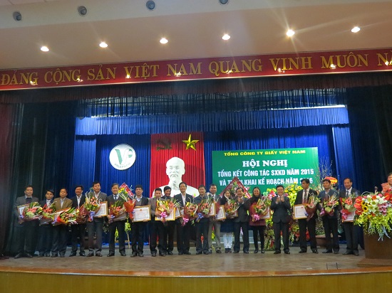 Tổng Công ty Giấy Việt Nam tổ chức Hội nghị tổng kết hoạt động sản xuất kinh doanh năm 2015, triển khai nhiệm vụ năm 2016