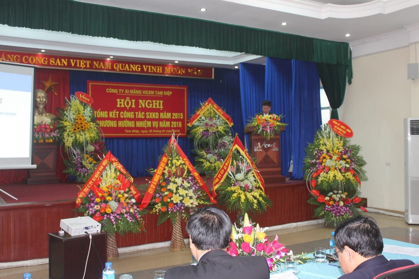 Hội nghị tổng kết công tác sản xuất kinh doanh năm 2015 của  Công ty trách nhiệm hữu hạn một thành viên xi măng Vicem Tam Điệp