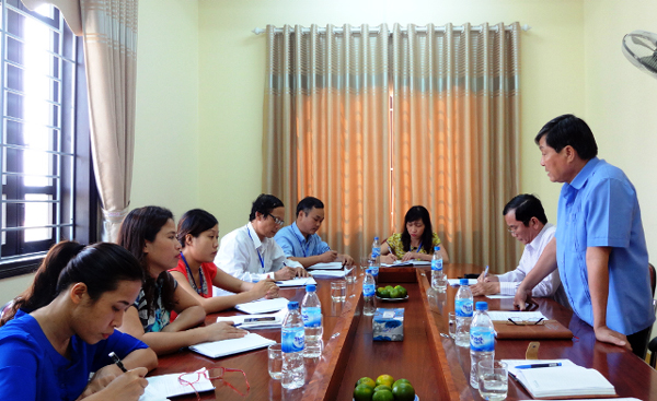 Quang cảnh buổi làm việc