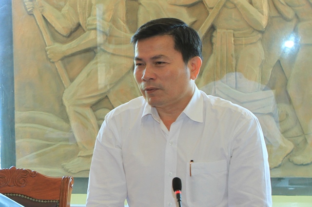 Đồng chí Trần Văn Minh, Phó Bí thư Tỉnh ủy chủ trì hội nghị (Ảnh Đặng Phước)