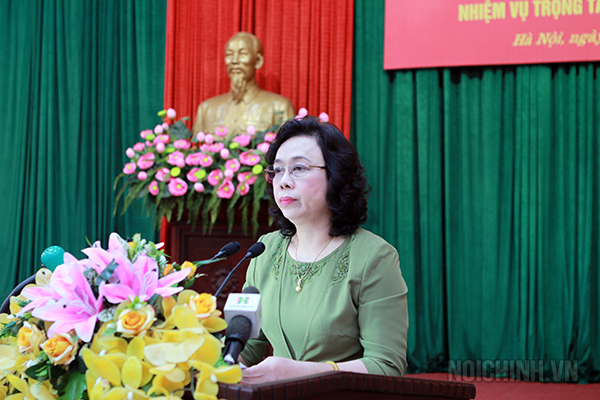 Đồng chí Ngô Thị Thanh Hằng, Ủy viên Trung ương Đảng, Phó Bí thư Thường trực Thành ủy Hà Nội phát biểu tại Hội nghị