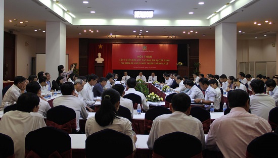 - Tòa án nhân dân tối cao tổ chức Hội thảo lấy ý kiến đối với các bản án, quyết định được đề xuất lựa chọn làm nguồn để phát triển thành án lệ.