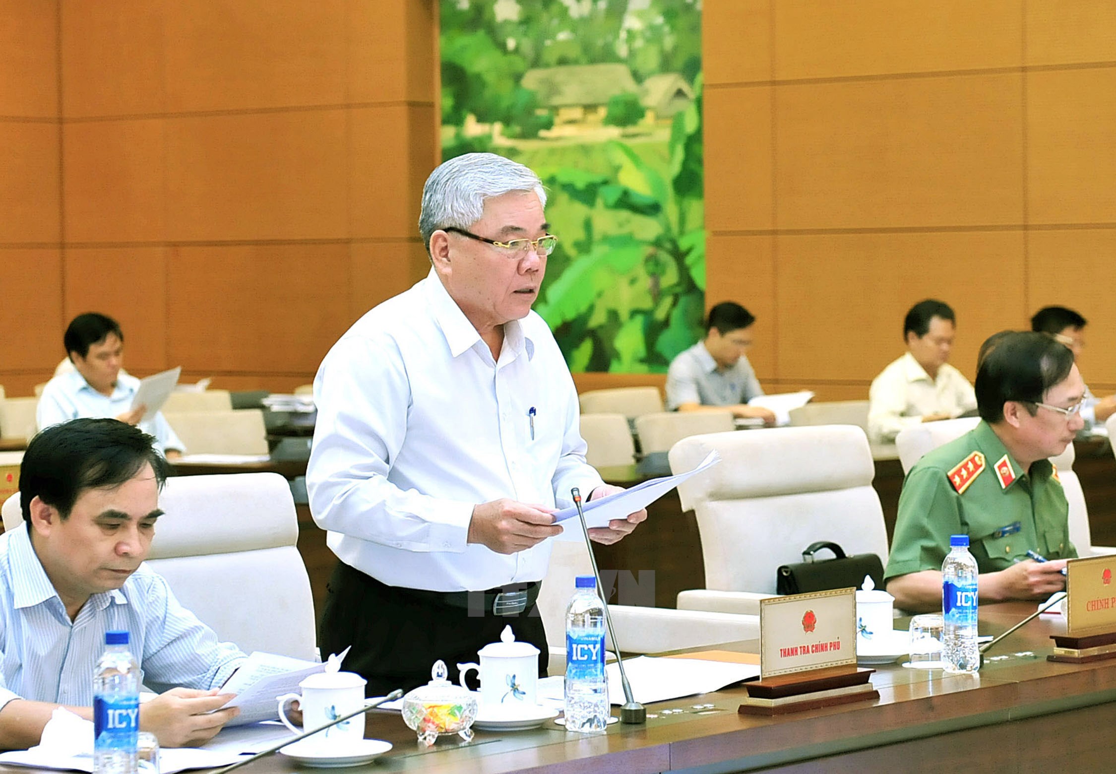 Tổng Thanh tra Chính phủ Phan Văn Sáu phát biểu tại Phiên họp. (Ảnh: Nguyễn Dân/TTXVN)