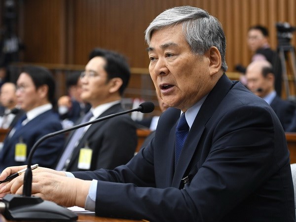 Chủ tịch hãng hàng không Korean Airlines Cho Yang-ho