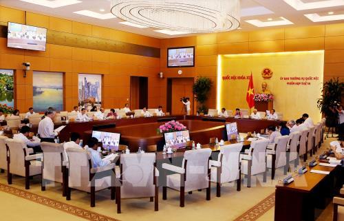 Quang cảnh Phiên họp