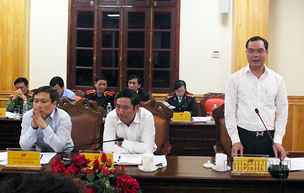 Đồng chí Nguyễn Đình Khang, Ủy viên Trung ương Đảng, Bí thư Tỉnh ủy phát biểu