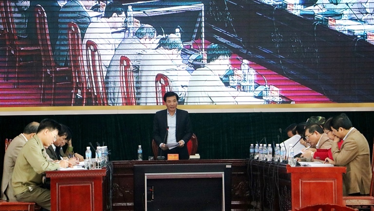 Đồng chí Trần Văn Sơn - Ủy viên Trung ương Đảng, Bí thư Tỉnh ủy Điện Biên, Trưởng ban Chỉ đạo Diễn tập khu vực phòng thủ chỉ đạo luyện tập (tháng 11-2017)