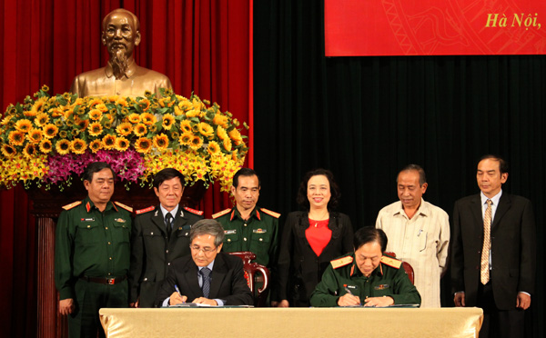 Các đại biểu tham dự Lễ ký kết