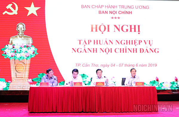 Các đồng chí Lãnh đạo Ban Nội chính Trung ương chủ trì Hội nghị
