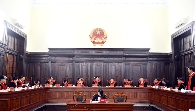 Hội đồng Thẩm phán thông qua án lệ