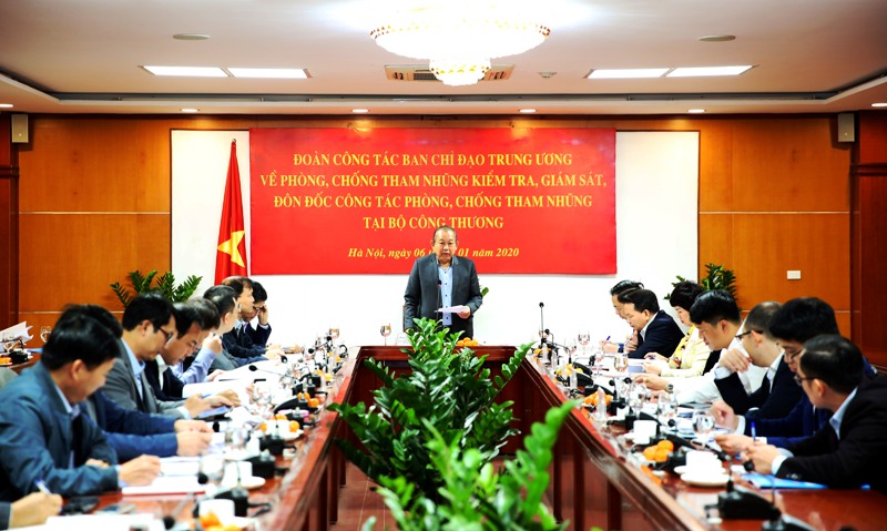 Quang cảnh buổi làm việc