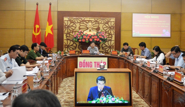 Các đại biểu tỉnh Đồng Tháp tham dự Hội nghị trực tuyến tổng kết công tác ngành Nội chính Đảng năm 2020 và triển khai nhiệm vụ năm 2021