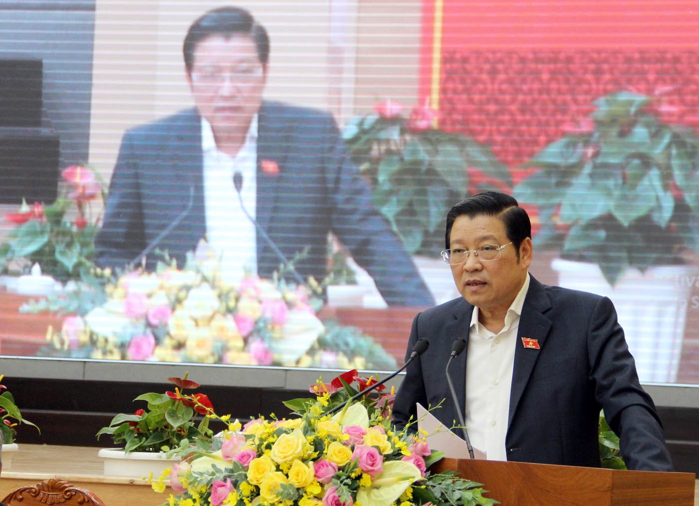 Đồng chí Phan Đình Trạc, Ủy viên Bộ Chính trị, Bí thư Trung ương Đảng, Trưởng Ban Nội chính Trung ương phát biểu tại buổi tiếp xúc cử tri thuộc Đơn vị bầu cử số 1 tỉnh Lâm Đồng