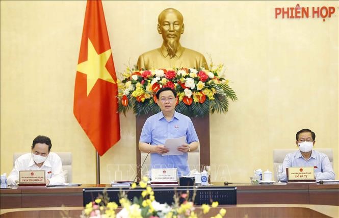 Chủ tịch Quốc hội Vương Đình Huệ phát biểu khai mạc phiên họp. Ảnh: Doãn Tấn/TTXVN 