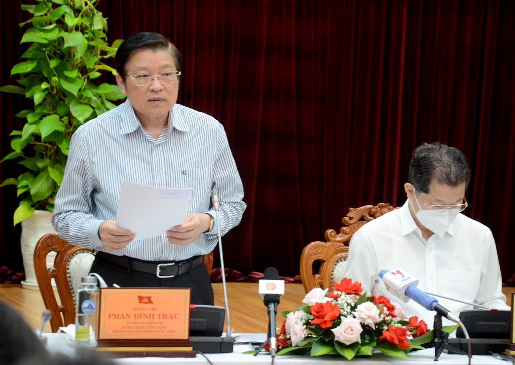Đồng chí Phan Đình Trạc, Ủy viên Bộ Chính trị, Bí thư Trung ương Đảng, Trưởng Ban Nội chính Trung ương phát biểu kết luận