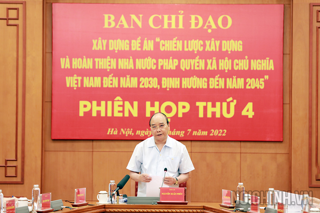 Đồng chí Nguyễn Xuân Phúc, Ủy viên Bộ Chính trị, Chủ tịch nước, Trưởng Ban Chỉ đạo xây dựng Đề án phát biểu kết luận Phiên họp