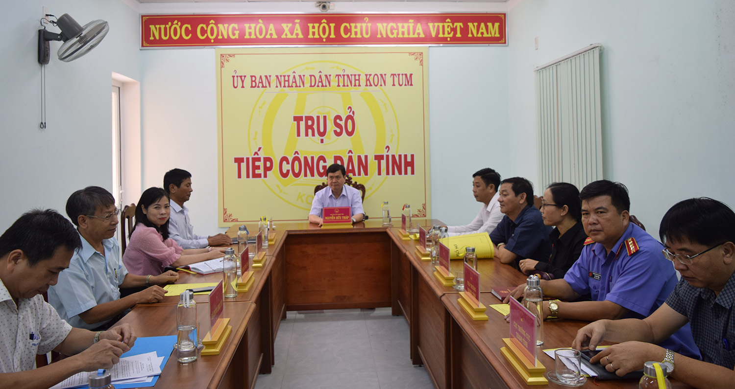 Lãnh đạo tỉnh Kon Tum tiếp công dân định kỳ tháng 11/2022