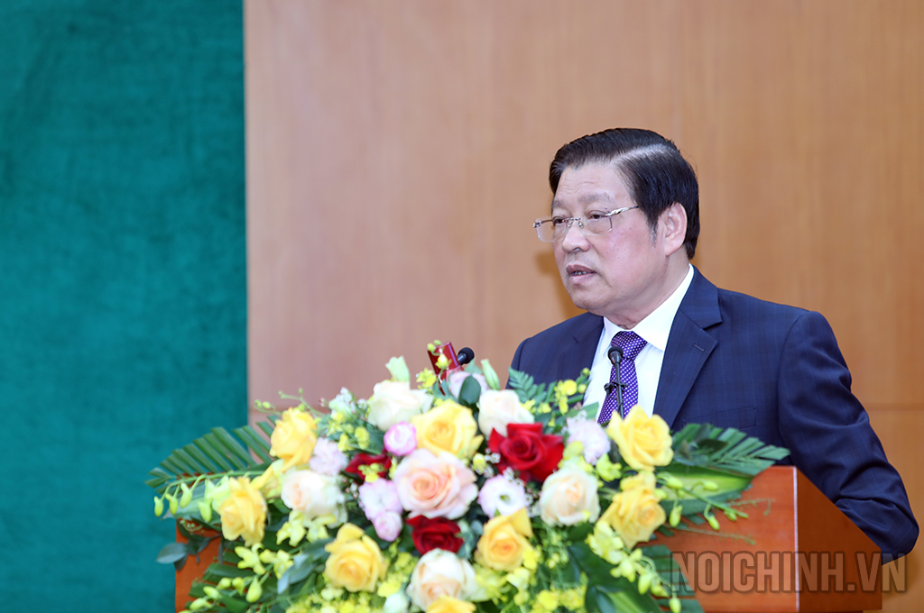 Đồng chí Phan Đình Trạc, Ủy viên Bộ Chính trị, Bí thư Trung ương Đảng, Trưởng Ban Nội chính Trung ương phát biểu tại Hội nghị toàn quốc tổng kết công tác ngành Nội chính Đảng năm 2022, triển khai nhiệm vụ năm 2023, ngày 04/01/2023. (Ảnh Đặng Phước)