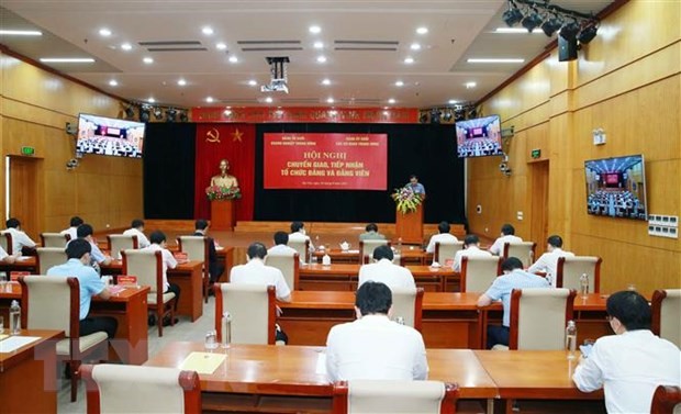 Hội nghị chuyển giao, tiếp nhận tổ chức đảng và đảng viên (ảnh minh họa)