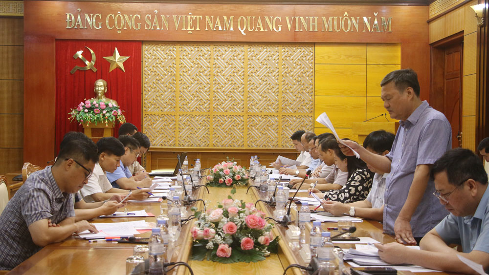 Quang cảnh buổi làm việc