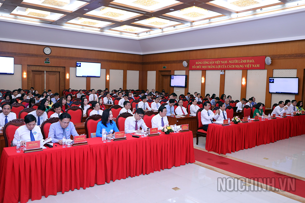 Đại biểu dự Đại hội