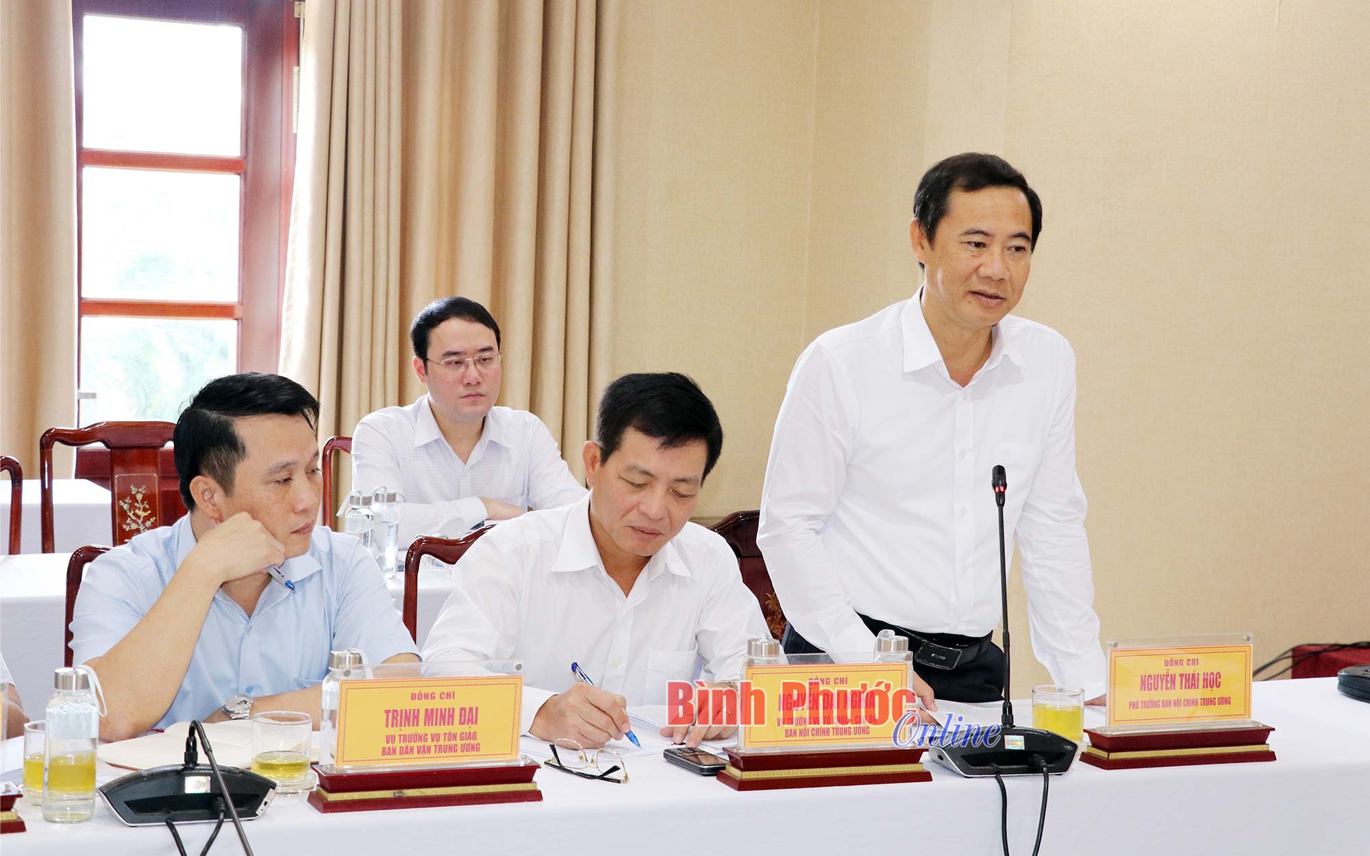 Đồng chí Nguyễn Thái Học, Phó Trưởng Ban Nội chính Trung ương, Phó Trưởng Đoàn kiểm tra thông qua dự thảo Báo cáo kết quả kiểm tra