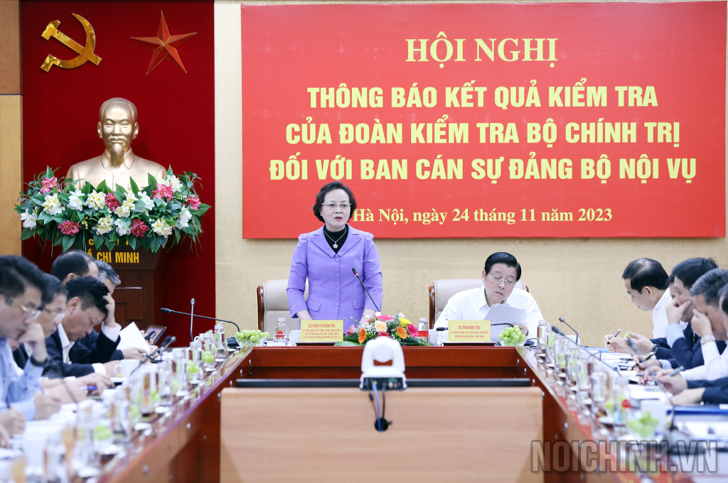 Đồng chí Phạm Thị Thanh Trà, Ủy viên Trung ương Đảng, Phó Trưởng Ban Tổ chức Trung ương, Bộ trưởng, Bí thư Ban cán sự đảng Bộ Nội vụ phát biểu 