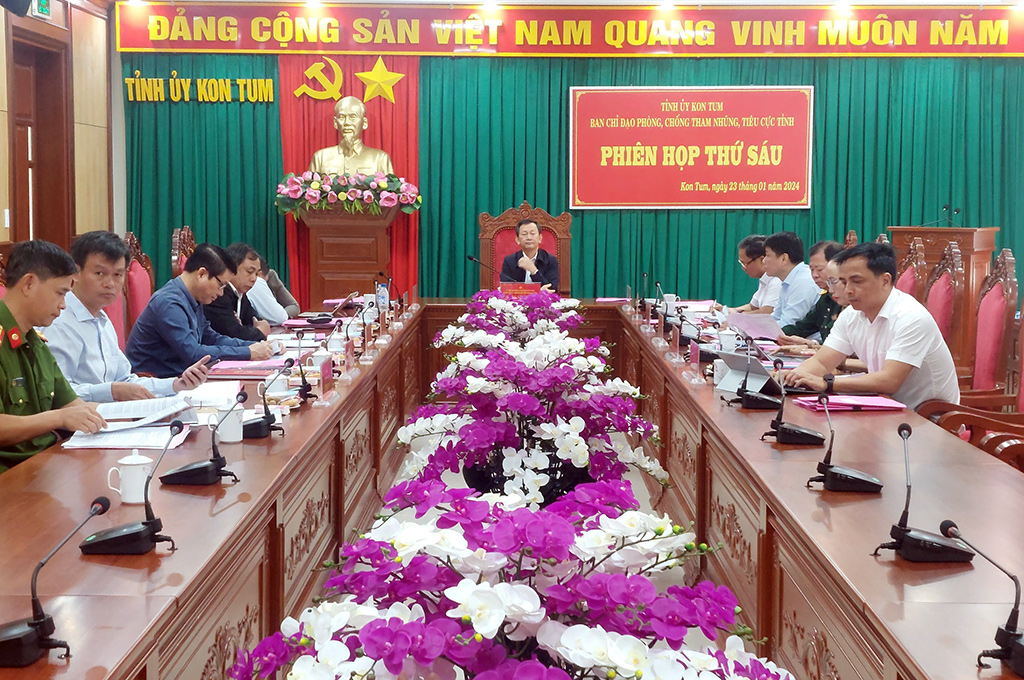 Quang cảnh Phiên họp