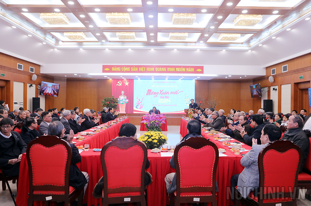 Quang cảnh buổi gặp mặt