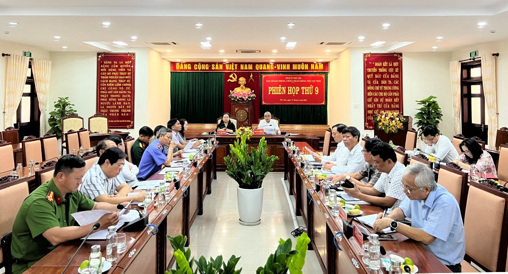 Quang cảnh Phiên họp