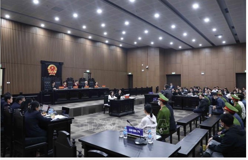 Quang cảnh phiên tòa xét xử vụ án AIC