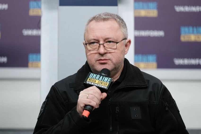 Tổng công tố Ukraine Andriy Kostin đã đệ đơn từ chức chịu trách nhiệm khi cấp dưới trốn nghĩa vụ quân sự