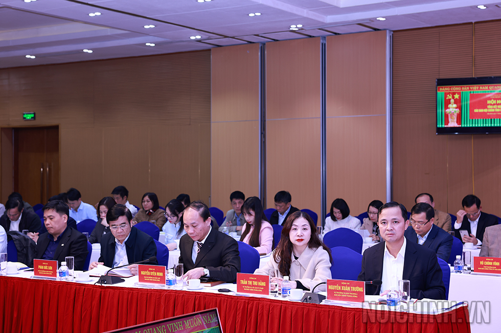 Các đại biểu dự Hội nghị