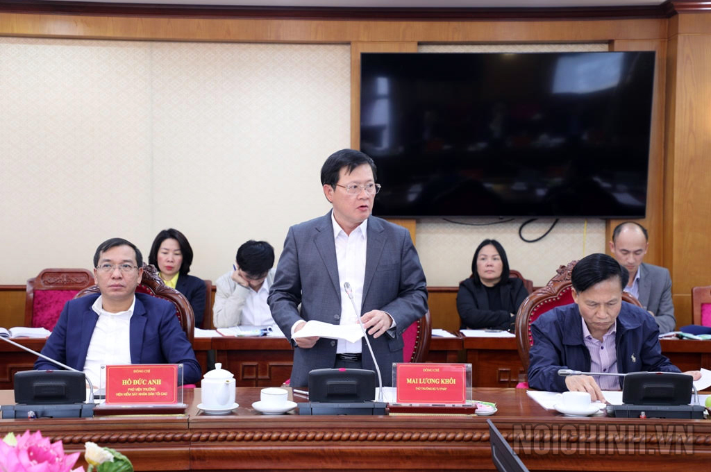 Đồng chí Mai Lương Khôi, Thứ trưởng Bộ Tư pháp phát biểu tại Hội nghị