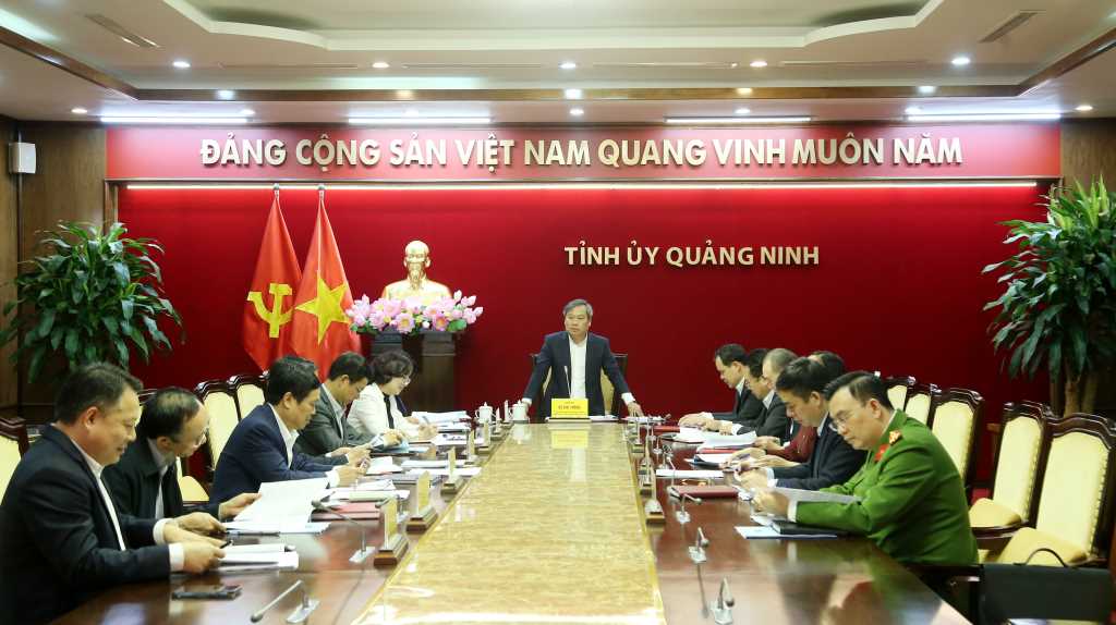 Quang cảnh Phiên họp