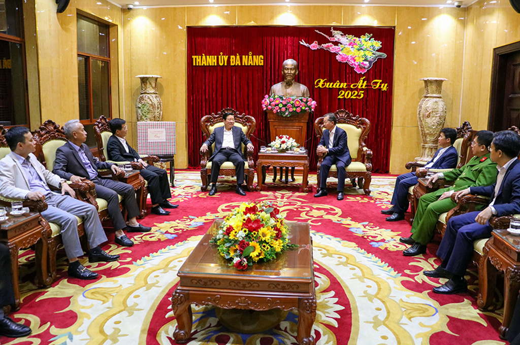 Toàn cảnh buổi làm việc